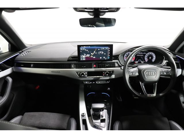 Audi A4 2021-03 18299-17