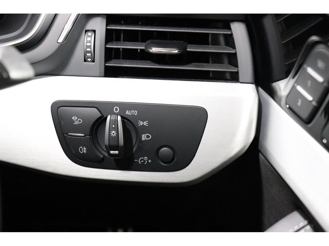 Audi A4 2021-03 18299-18