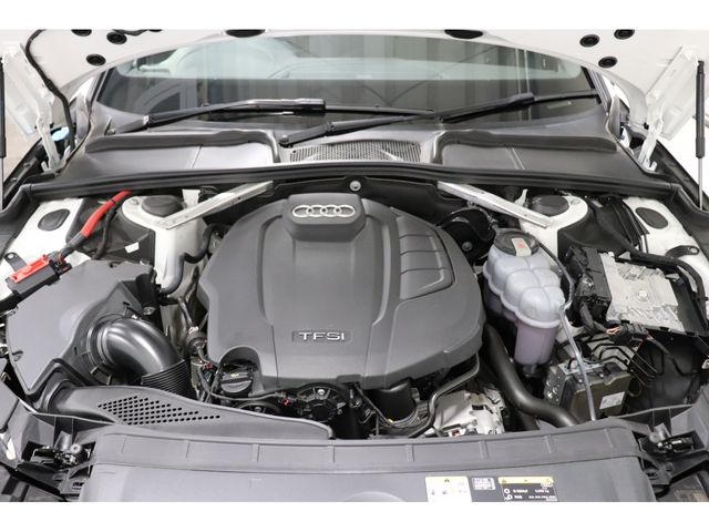 Audi A4 2021-03 18299-27