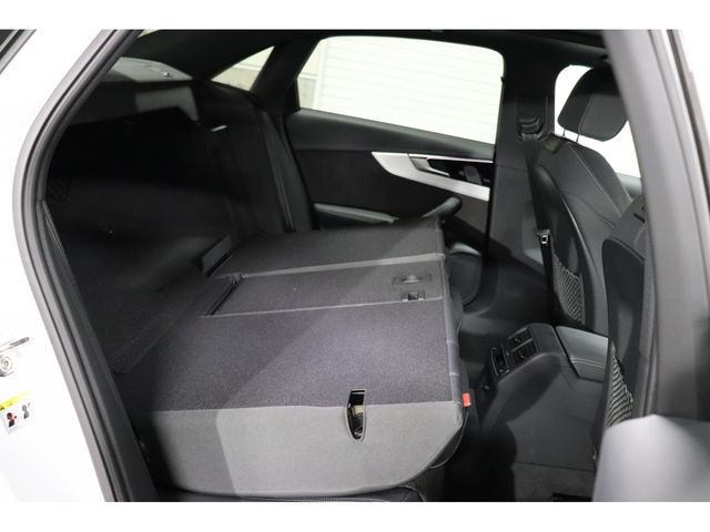 Audi A4 2021-03 18299-13