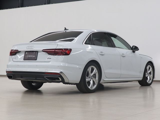 Audi A4 2021-03 18299-8