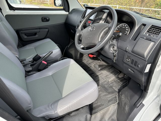 Toyota LITEACE VAN 2019-07 195852-4