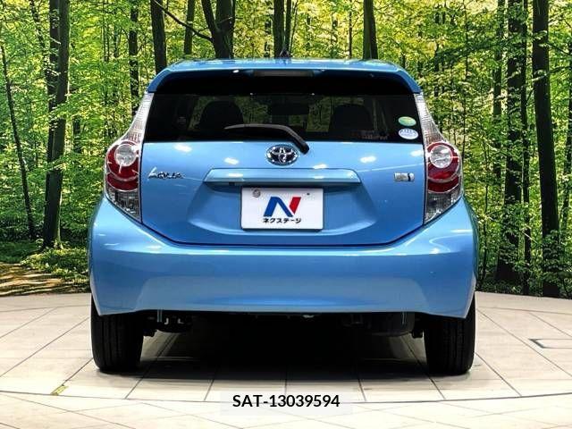 Toyota AQUA 2014-10 356208-14