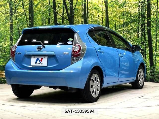 Toyota AQUA 2014-10 356208-16