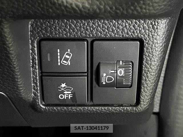Honda N BOX CUSTOM 2021-06 307358-4