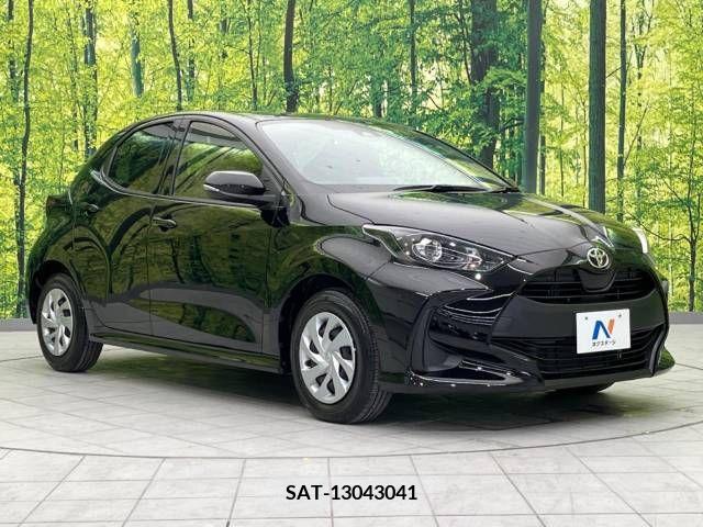 Toyota YARIS 2021-03 221879-16