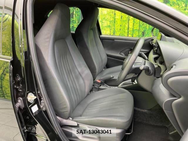 Toyota YARIS 2021-03 221879-8