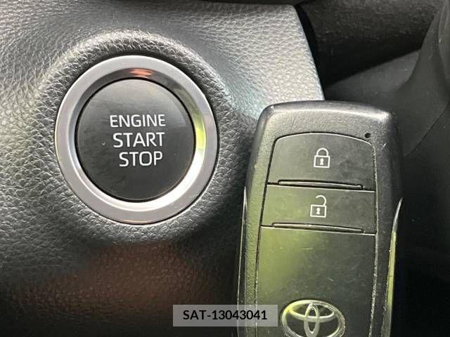 Toyota YARIS 2021-03 221879-7