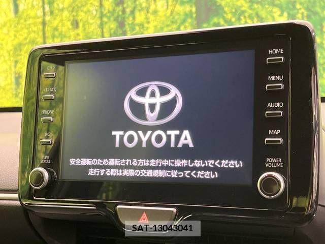 Toyota YARIS 2021-03 221879-3