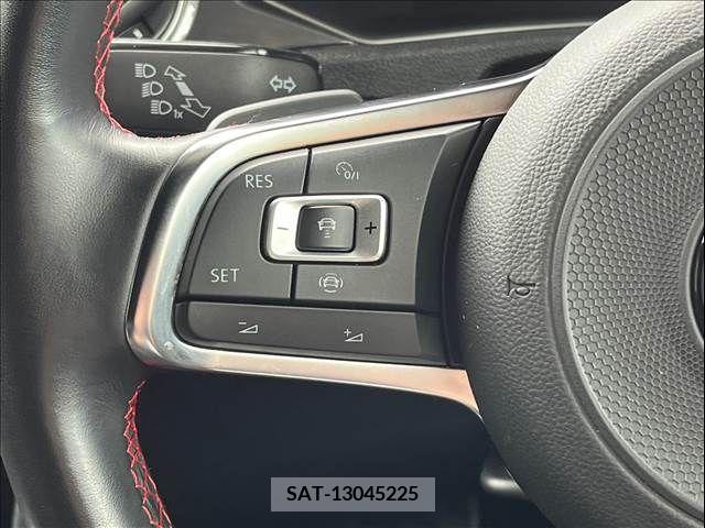 VolksWagen T-ROC 2021-09 354433-7