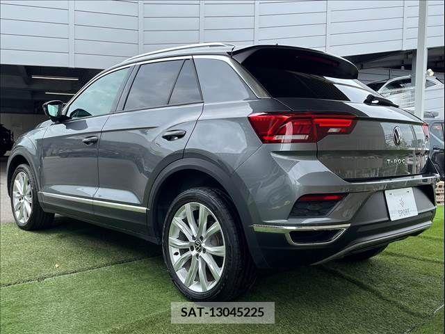VolksWagen T-ROC 2021-09 354433-16