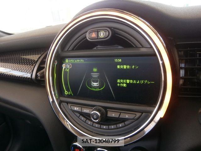 Bmw MINI 2018-03 249696-24