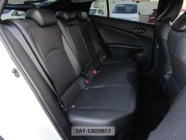 Toyota PRIUS 2017-09 246156-18