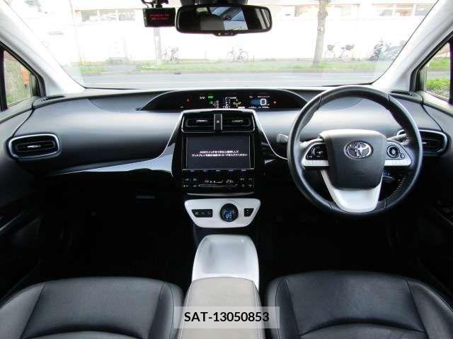 Toyota PRIUS 2017-09 246156-16