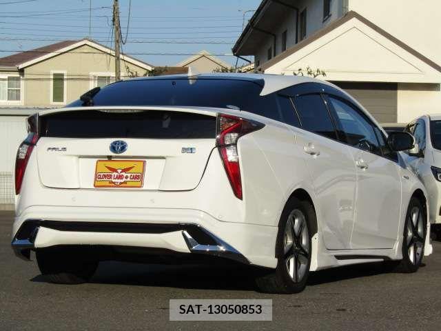 Toyota PRIUS 2017-09 246156-7