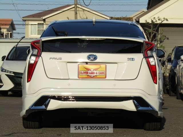 Toyota PRIUS 2017-09 246156-5