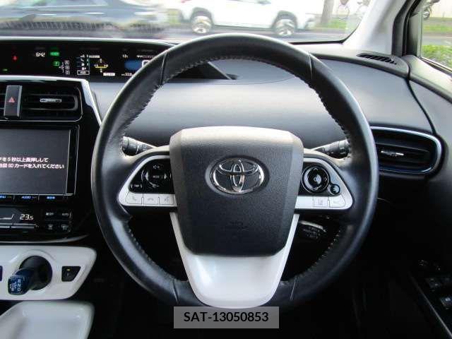 Toyota PRIUS 2017-09 246156-15