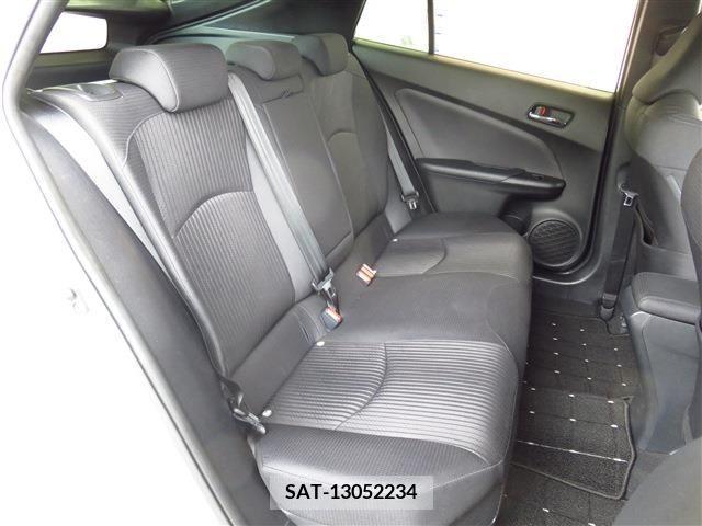 Toyota PRIUS 2019-07 281907-15