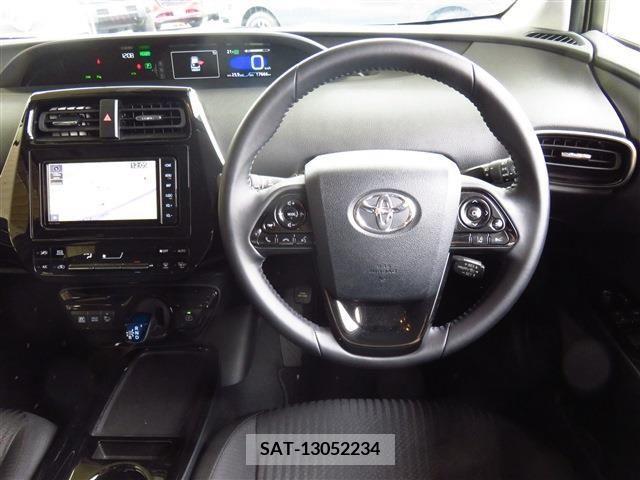 Toyota PRIUS 2019-07 281907-5