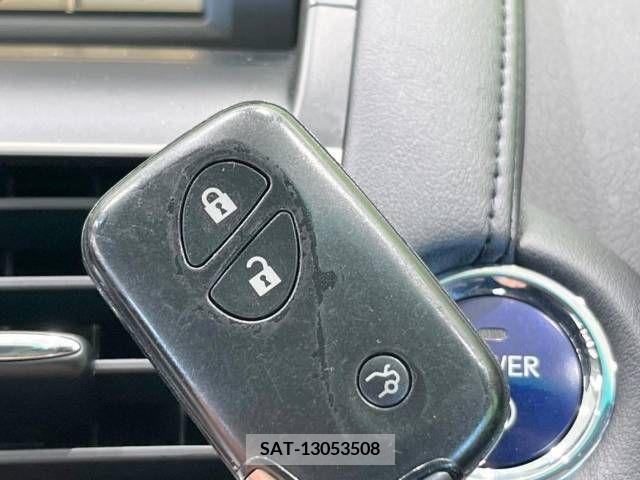 Lexus HS 2009-12 354237-5
