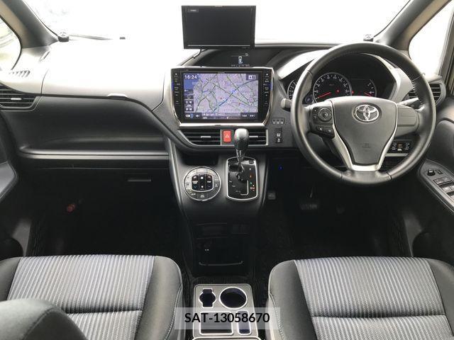 Toyota VOXY 2015-02 370291-1