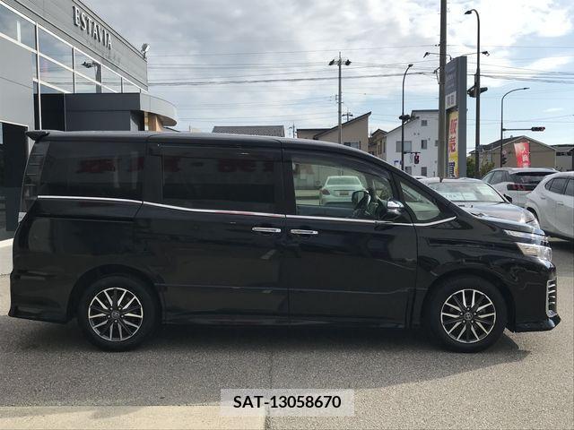 Toyota VOXY 2015-02 370291-5