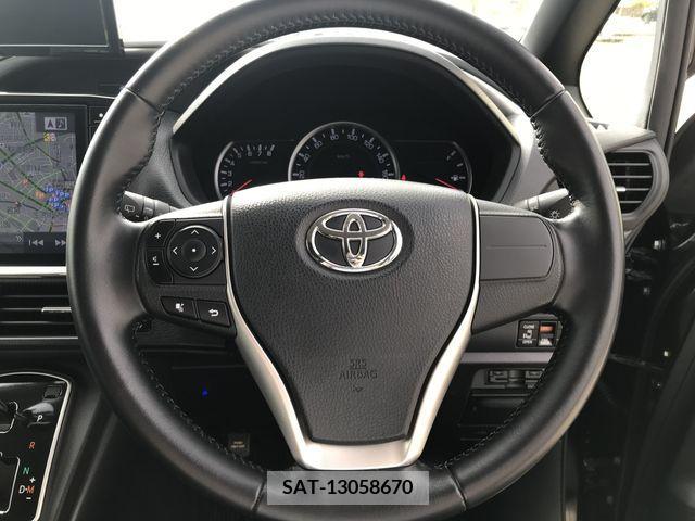 Toyota VOXY 2015-02 370291-20