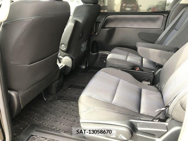Toyota VOXY 2015-02 370291-16