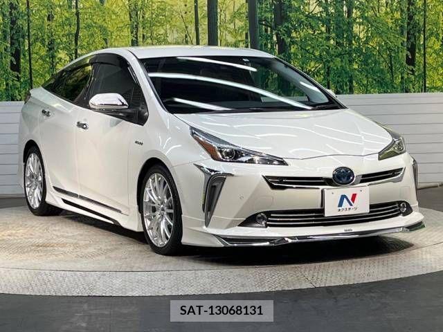 Toyota PRIUS 2019-03 211713-16