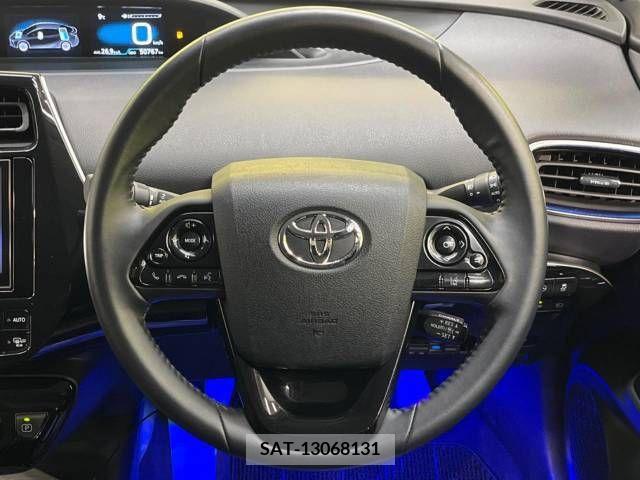Toyota PRIUS 2019-03 211713-11