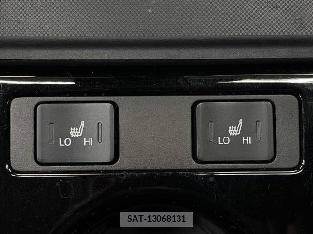 Toyota PRIUS 2019-03 211713-7