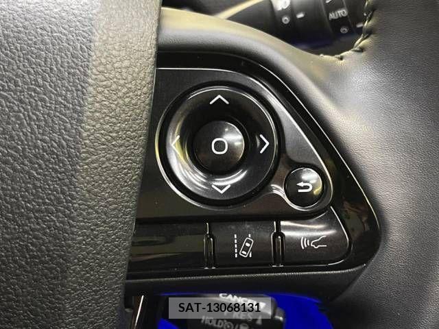 Toyota PRIUS 2019-03 211713-6