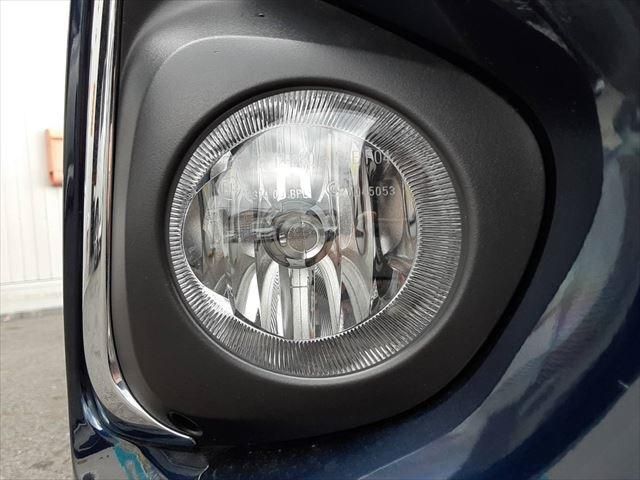 Toyota VITZ HYBRID 2019-03 195126-11