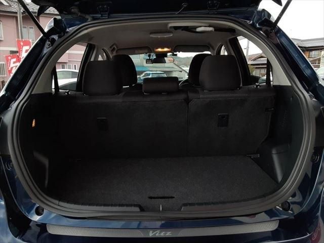 Toyota VITZ HYBRID 2019-03 195126-23