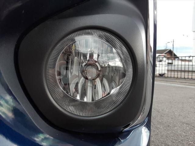 Toyota VITZ HYBRID 2019-03 195126-10