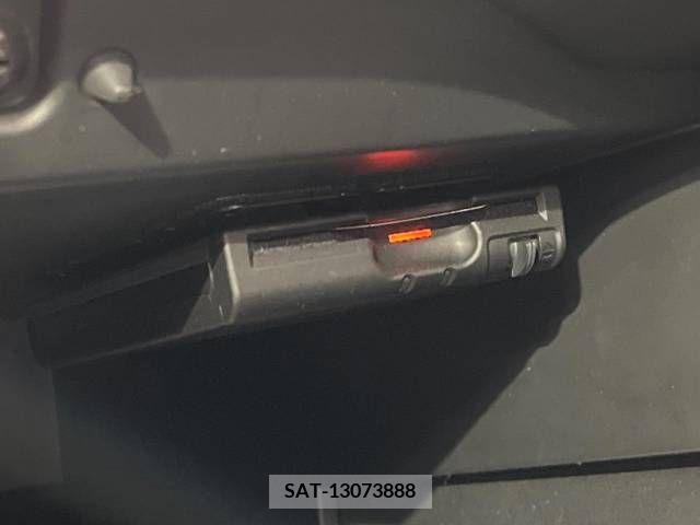 Nissan NOTE 2018-11 328783-6