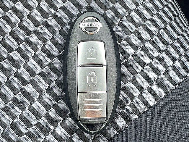 Nissan MARCH 2015-03 10348-22