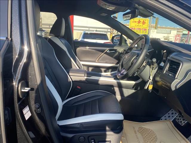 Lexus RX 2019-09 21986-3