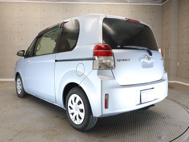 Toyota SPADE 2014-12 192505-24