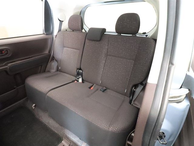 Toyota SPADE 2014-12 192505-7