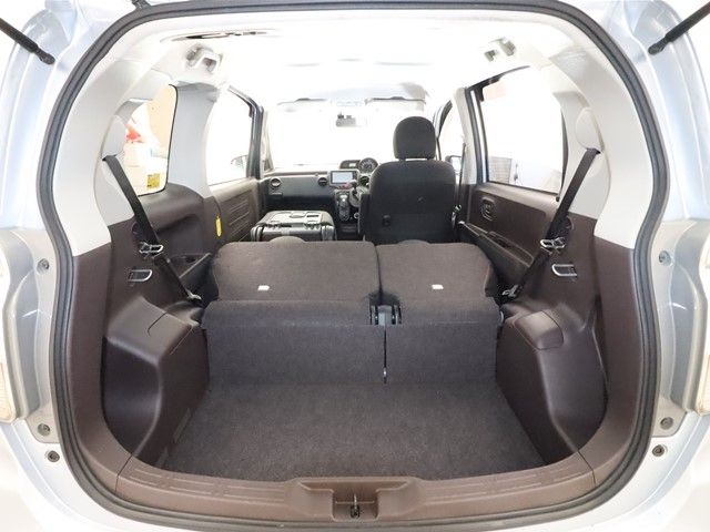Toyota SPADE 2014-12 192505-9