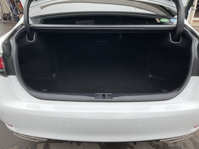 Lexus GS 2018-02 193214-19