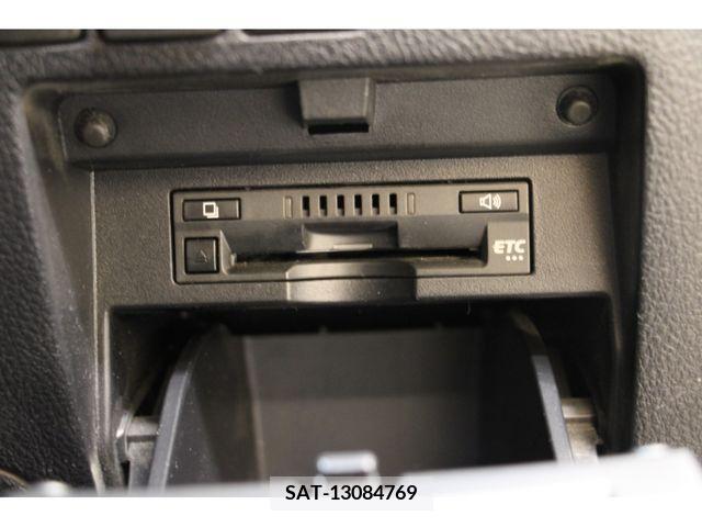 Toyota VELLFIRE 2017-04 220830-9