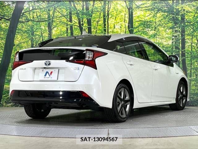 Toyota PRIUS 2019-04 393333-17