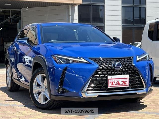 Lexus UX 2021-09 275912-1
