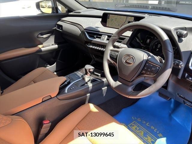 Lexus UX 2021-09 275912-10