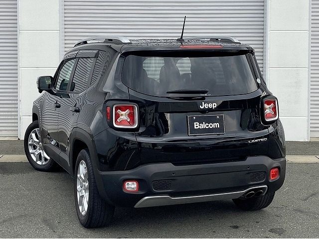 Jeep RENEGADE 2018-03 8522-16