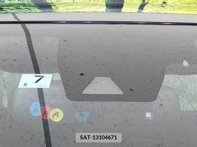 Toyota C-HR 2017-07 357758-2