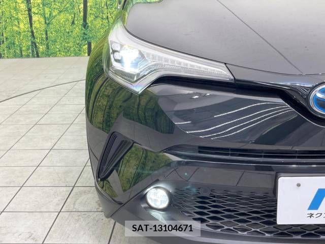 Toyota C-HR 2017-07 357758-12