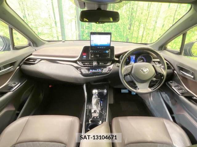 Toyota C-HR 2017-07 357758-1